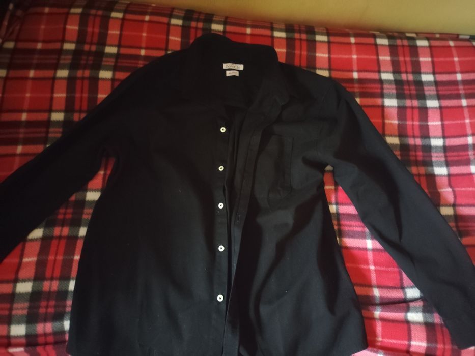 Чисто чёрная рубашка