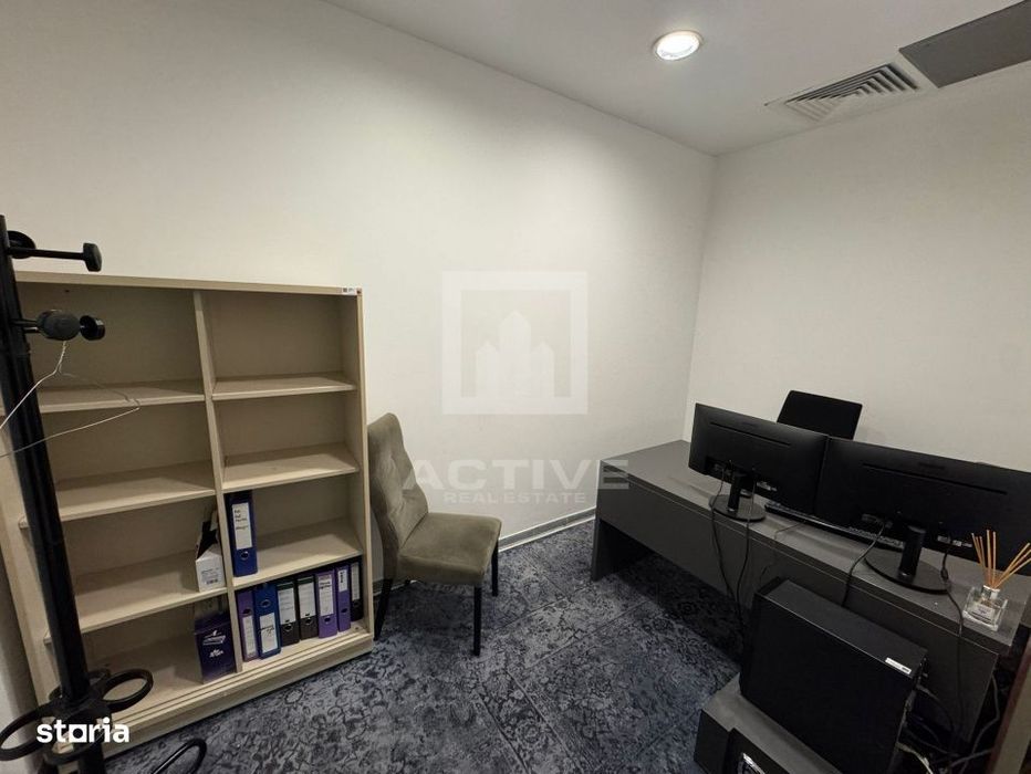 Spatiu multifunctional -sens giratoriu