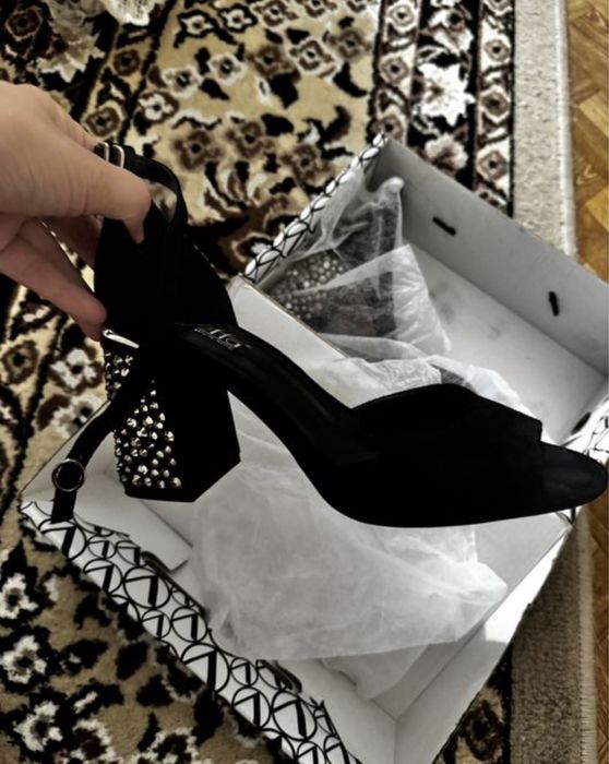 Туфельки черные