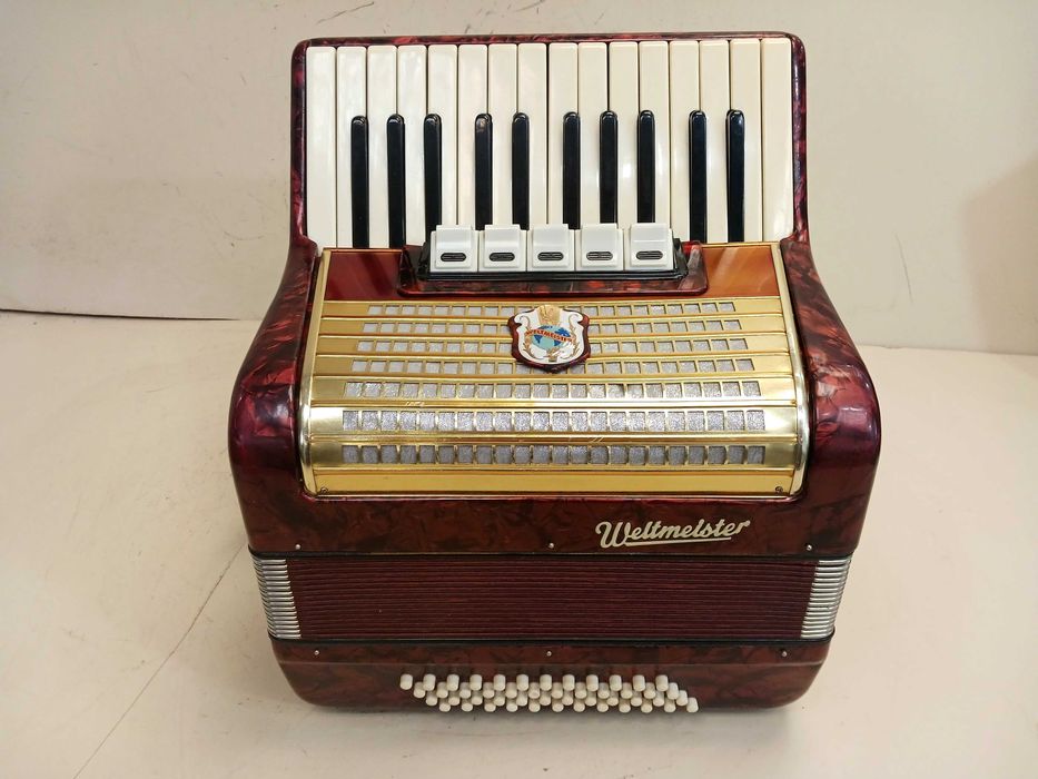 Acordeon Weltmeistr 48 de bas