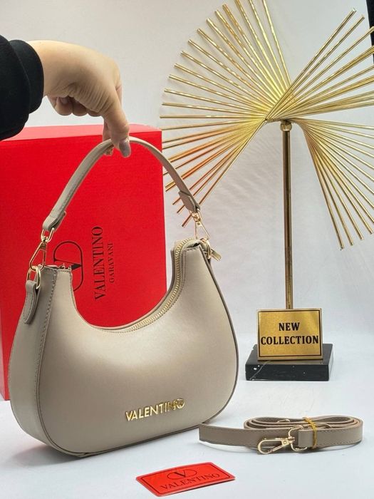 Geanta Valentino noua !!! Dimensiuni 25/19 !!!