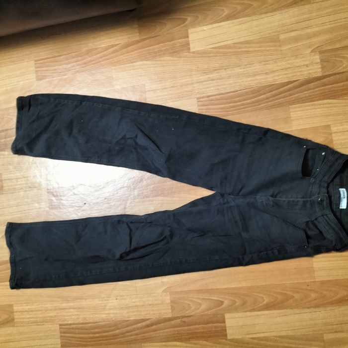 Продам детские джинсы
