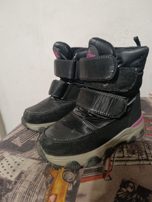 Продам детскую обувь