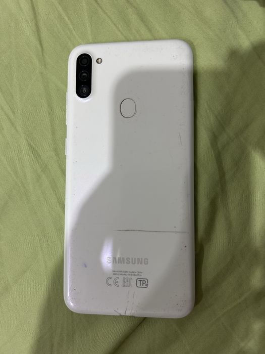 Продам самсунг а11 торг имееться