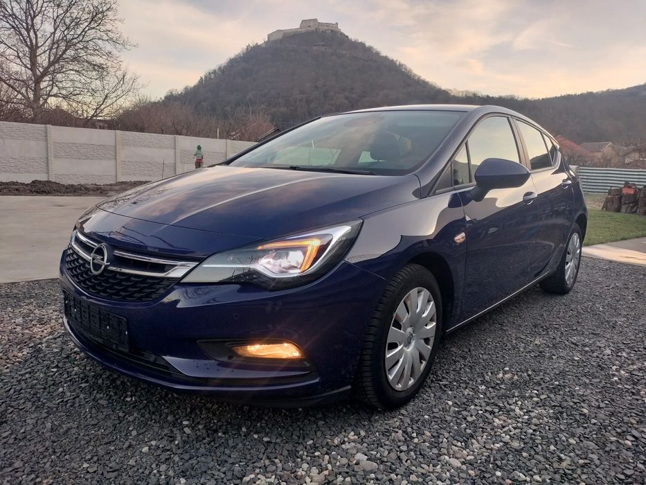 Opel Astra Euro 6 model 2018 Navigație 137000km