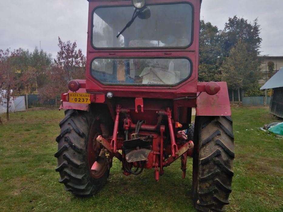 Tractor UTB 650 gata de lucru