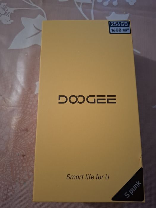 Doogee s punk смартфон