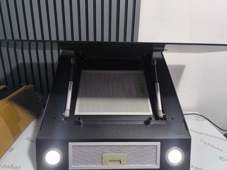 Hotă de Bucătărie Hoover - Panou Sticlă Negru - Wi-Fi/Aplicație Mobilă