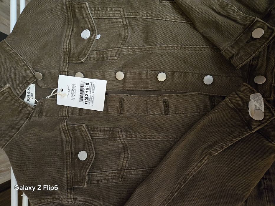 Дънково яке светло кафяво. L размер. Мек деним.