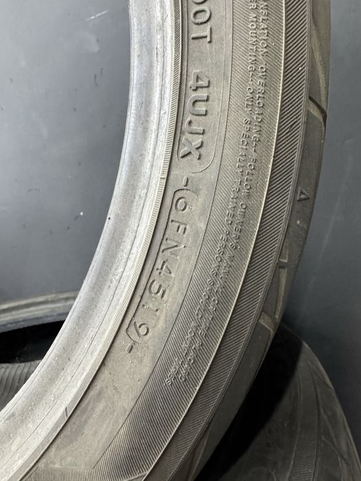 Продам Yokohama 245/40 R18