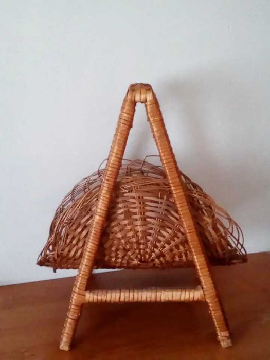 Стойка/ от ратан