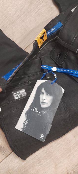 Нови Дамски дънки G - Star raw 29 номер