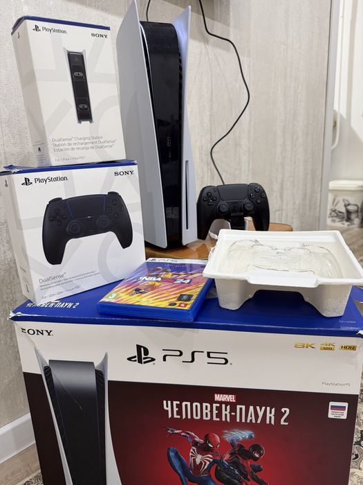 Продам PS5 в идеальном состоянии