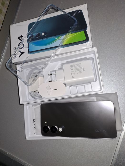 Смартфон Vivo Y04