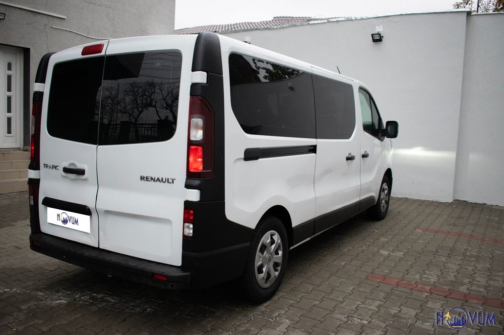 Vand Renault Trafic 8+1 2023**RATE**