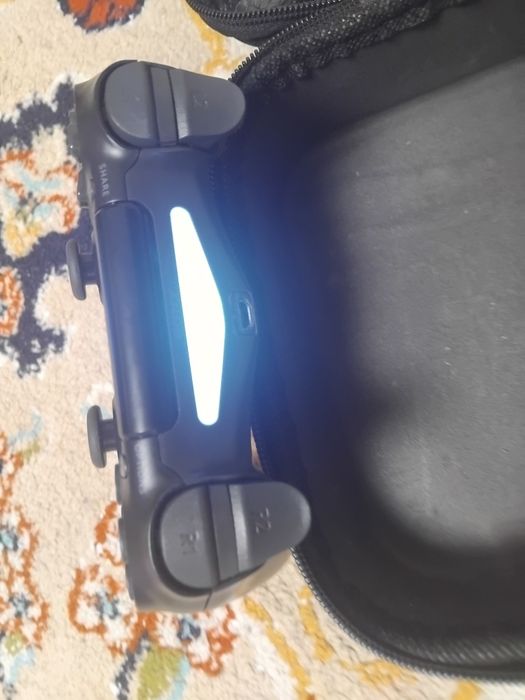 Джойстик геймпад Dualshock 4