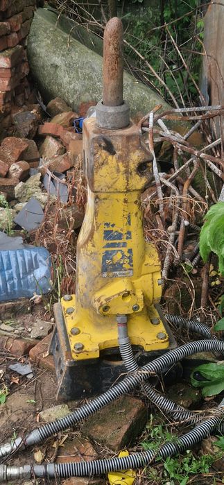 Picon Epiroc miniexcavator 2-5tone de vanzare