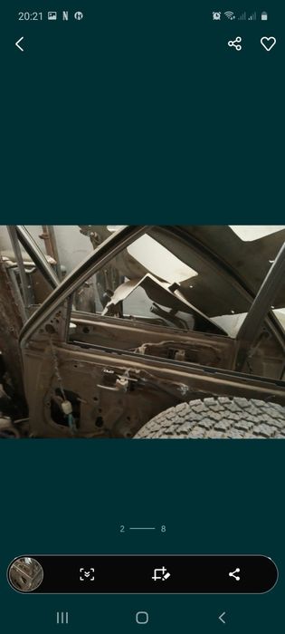 Тайота ланкрузерге заттар бар