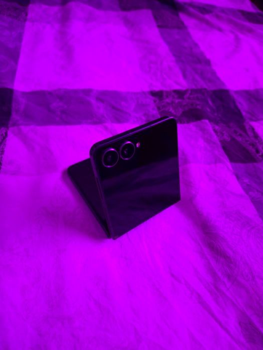 Samsung Galaxy Z Flip 7