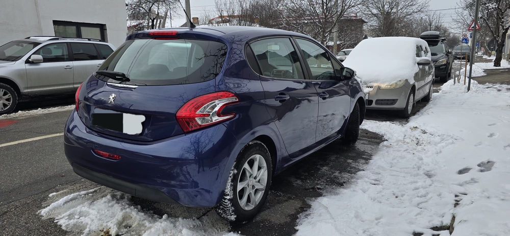 Peugeot 208 , 94.000km înmatriculata