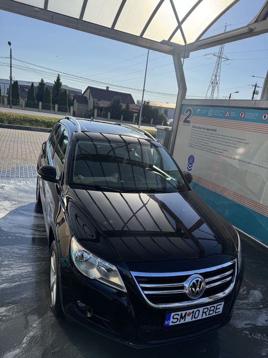 Vând VW Tiguan.