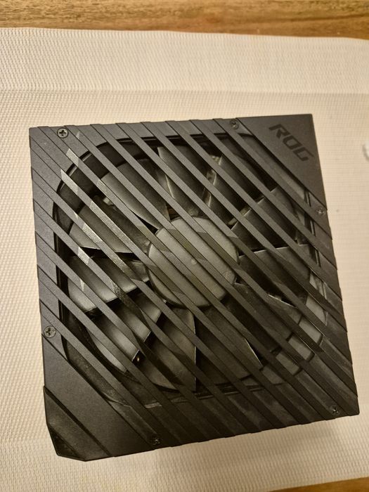 Sursa Asus Rog Thor 850W 80+ Platinum