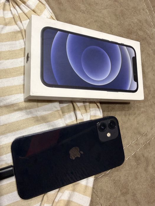 Продам iphone 12 мини 64гб без дисплея