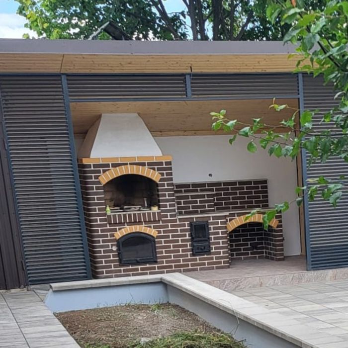 Execut șeminee,cuptoare rustice și grătare de curte