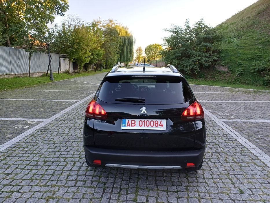 Vând Peugeot Model 2008 An 2019 Euro 6 Navigație Climatronic Camera
