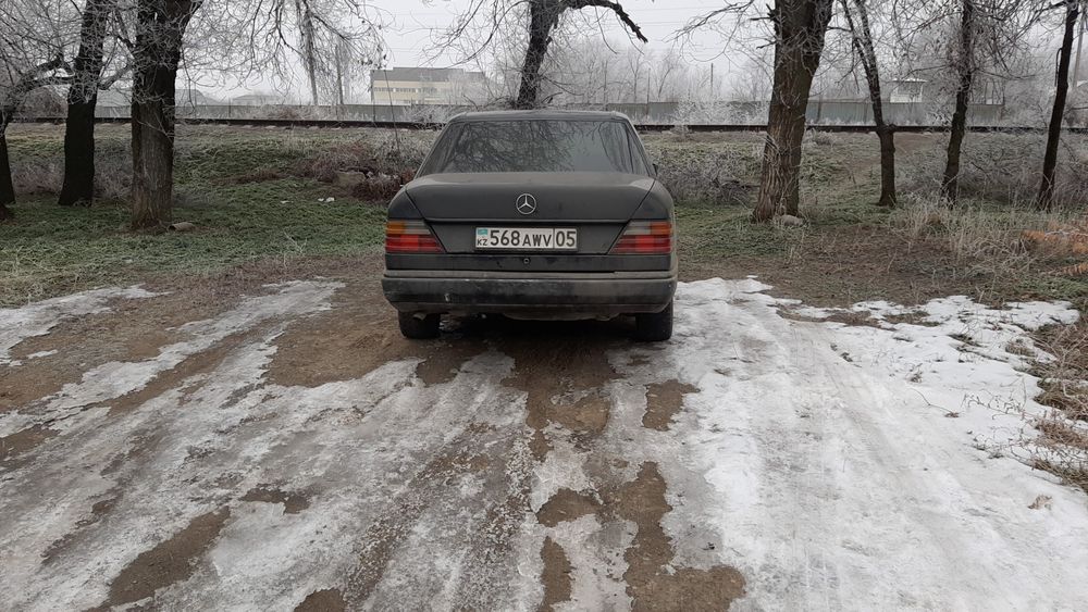 Продам Мерсесес 124