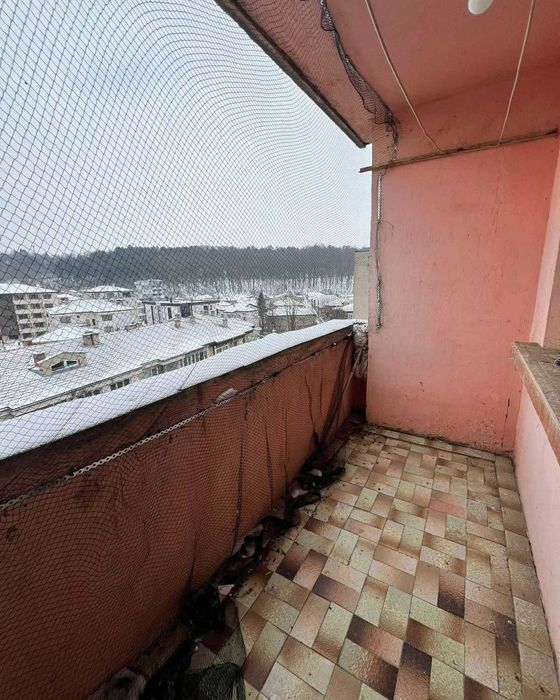 Тристаен апартамент с гледка към Боровата гора в кв. Боровец,