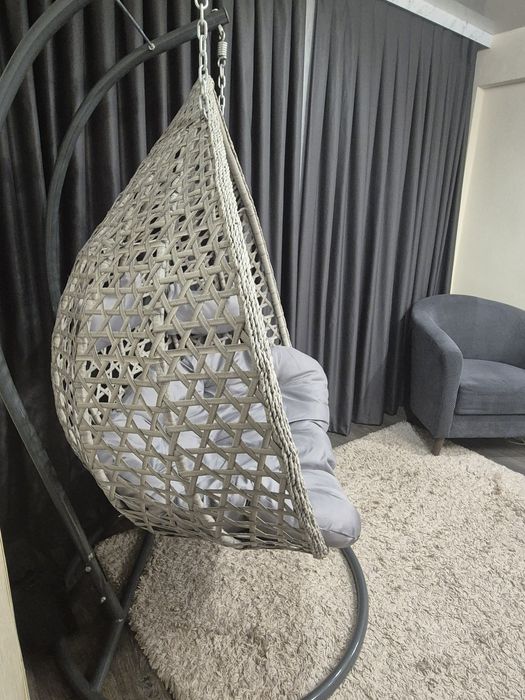 Продам кресло-кокон.