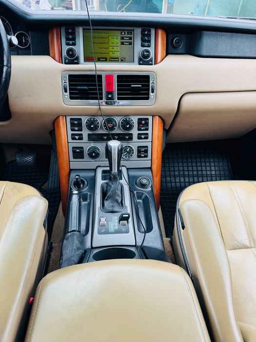 Land Rover Range Rover Vogue 2006 diesel, 9.261 € — imagine 4