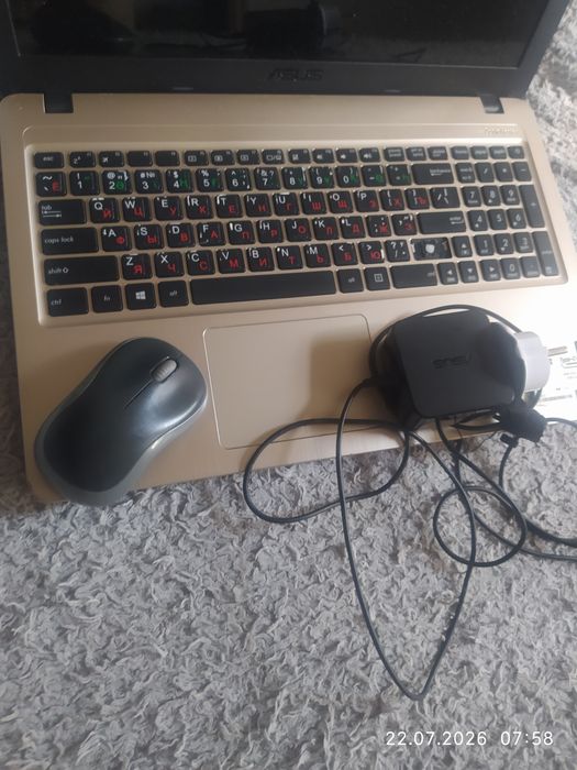 Ноутбук ASUS.на запчасти