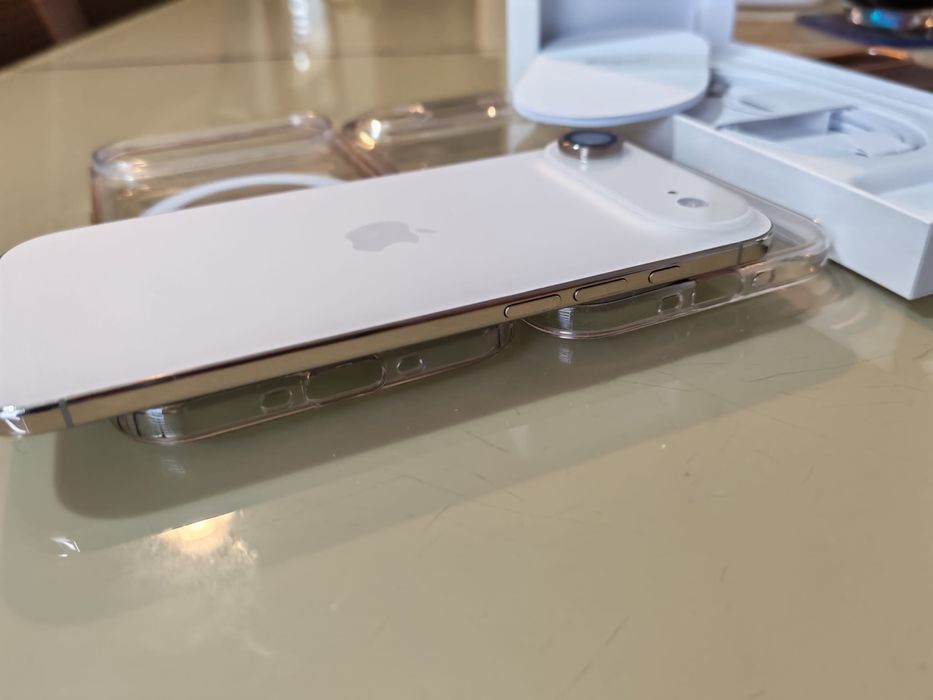 Iphone 17 Air Gold full box