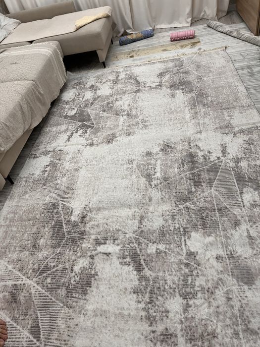 Продам ковер 2х3 новый