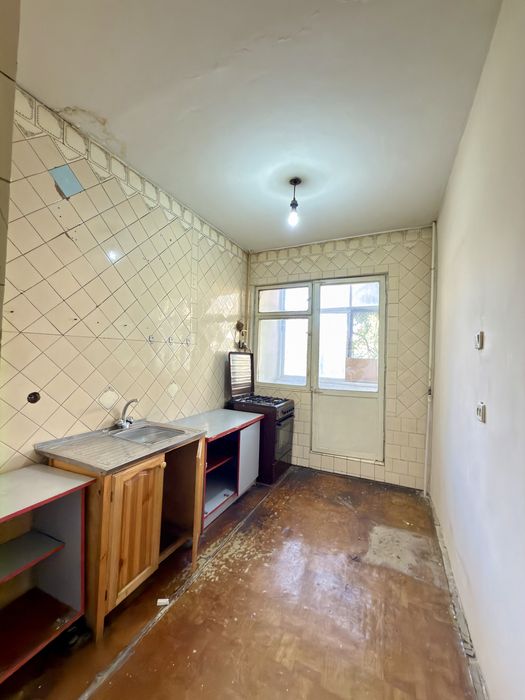 3 ком квартира на Сергели -2 у метро