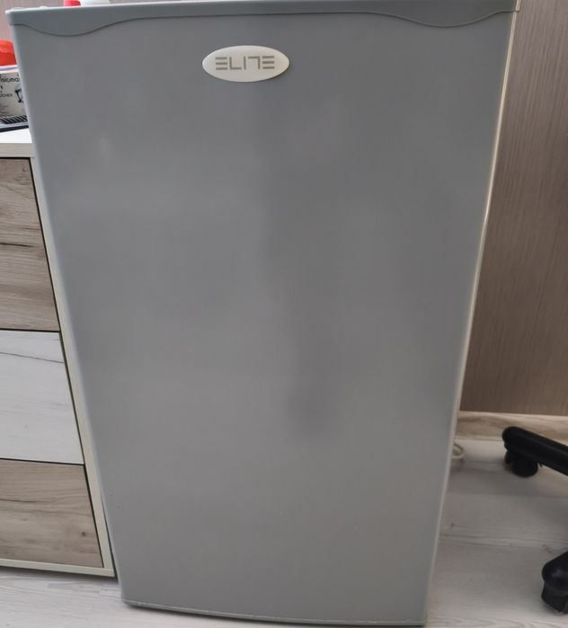 Продавам  хладилник 2бр. и 1 съдомиялна