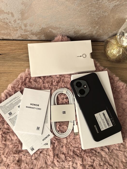 Запечатан в гаранция до 2027 година-Honor 400 с подарък!