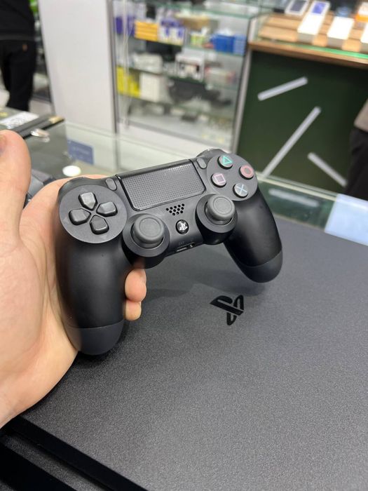 PlayStation4 slim