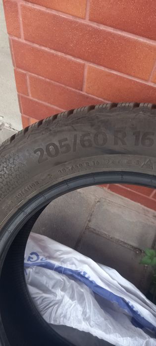 Зимни гуми Континентал  ДОТ 22г. 205/60/16