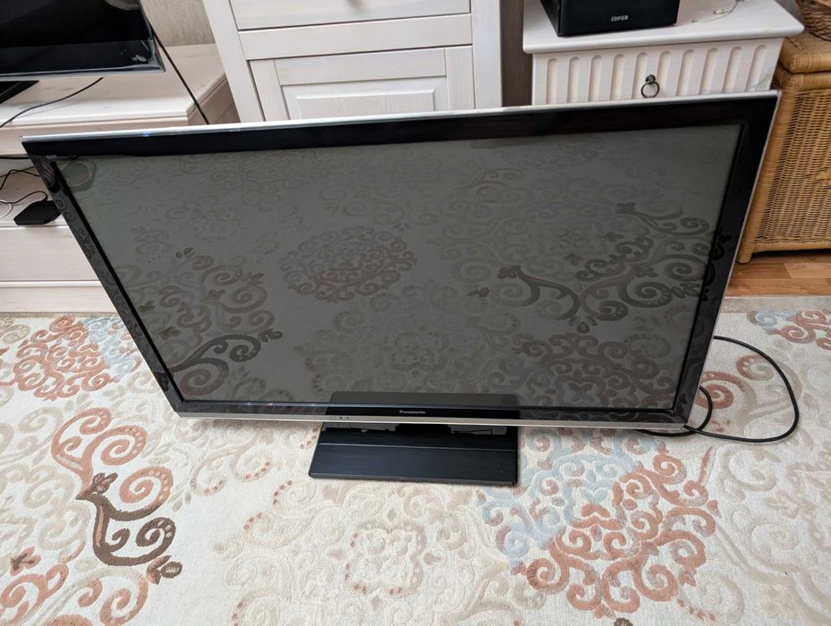 Телевизор Panasonic Plasma TX-PR42UT50