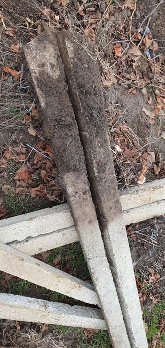 Vând spalieri de vie din beton