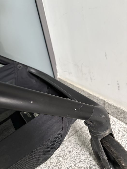 Количка, кош за новородено, стол за кола на Stokke плюс аксесоари