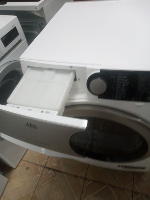 Сушилня с термопомпа Аег Aeg Series 8000 А+++ 8кг. 2 години гаранция!