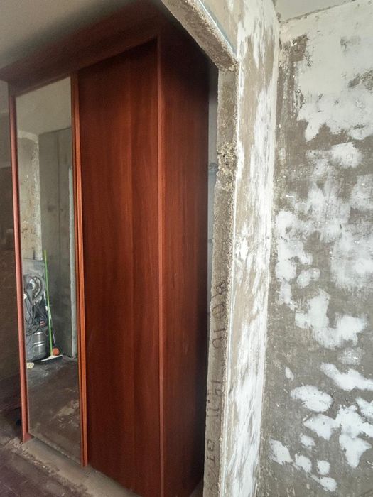 Шкаф двухстворчатый