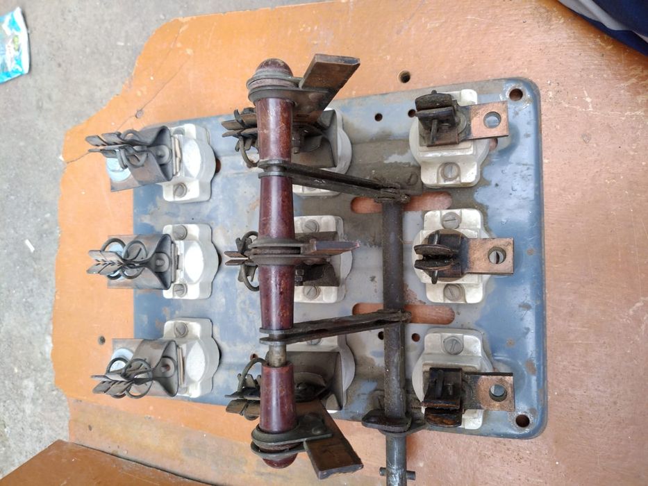 Рубильник советский