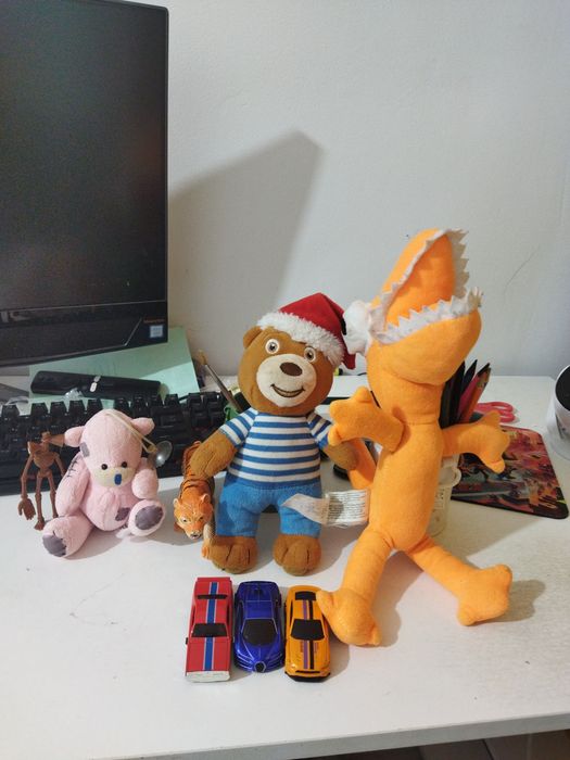 Продам игрушки все