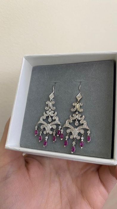 Золотые серьги с бриллиантами