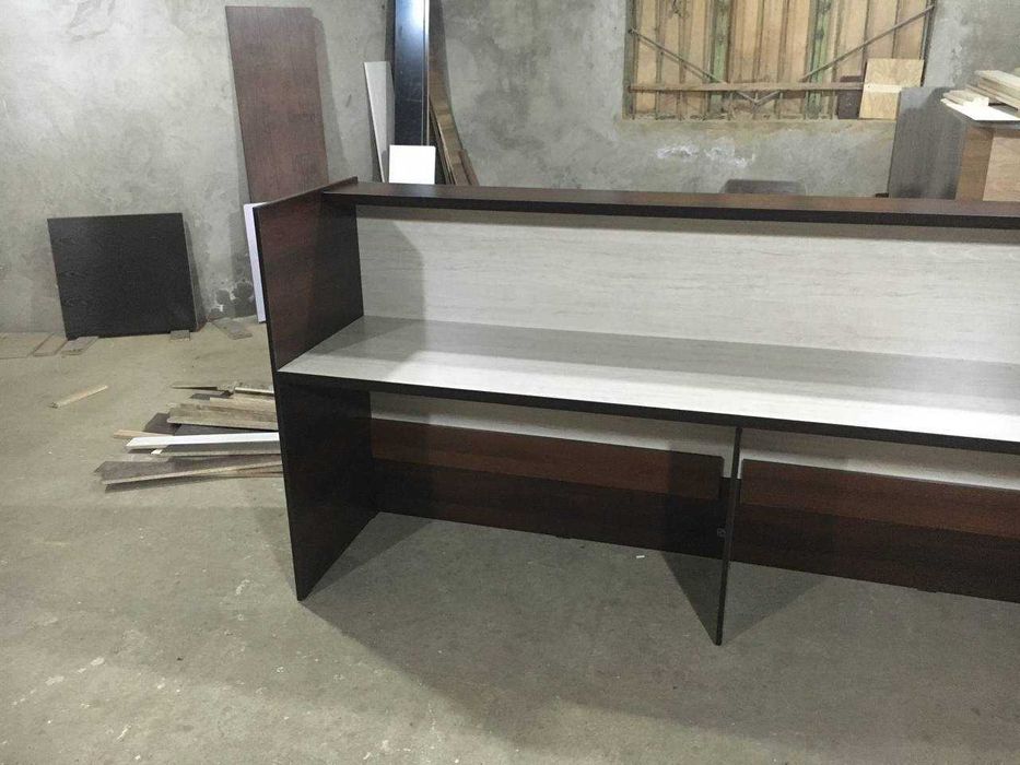 Ресепшн стойка для посетителей 2100